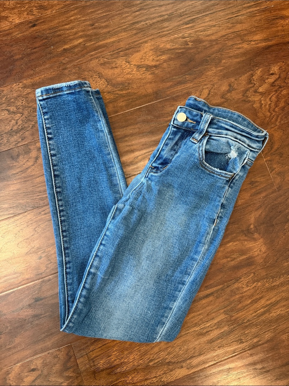 Windsor Slim Skinny Jeans in Medium Blue Wash